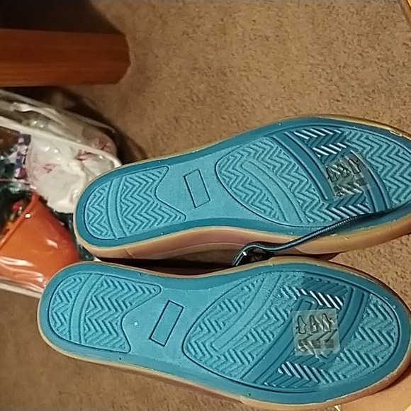 Gymboree shoe boots - Picture 3 of 6